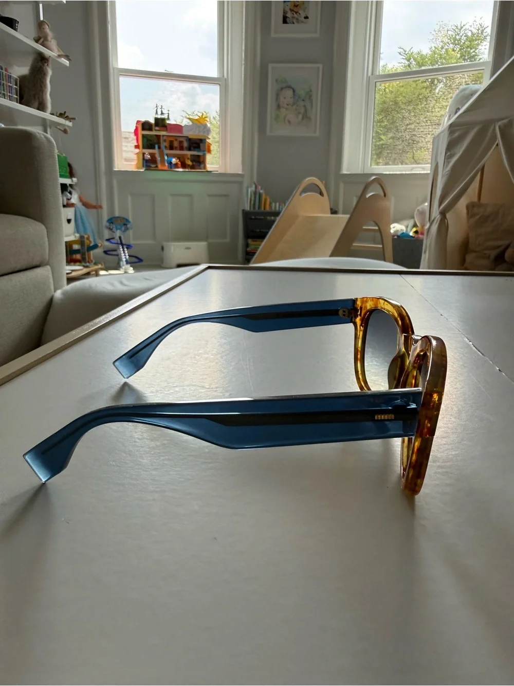 Fendi Tortoiseshell Round Sunglasses with Amber Frame and Gradient Lenses